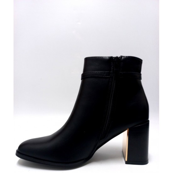 ΓΥΝΑΙΚΕΙΑ ΠΑΠΟΥΤΣΙΑ ΜΠΟΤΑΚΙΑ ΜΑΥΡΑ