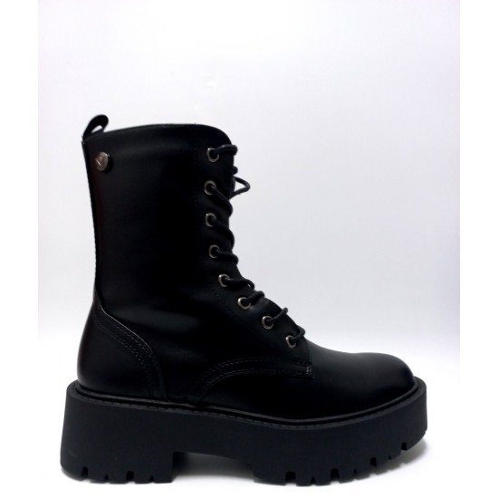 ΓΥΝΑΙΚΕΙΑ ΠΑΠΟΥΤΣΙΑ ΜΠΟΤΑΚΙΑ ΜΑΥΡΑ 2010